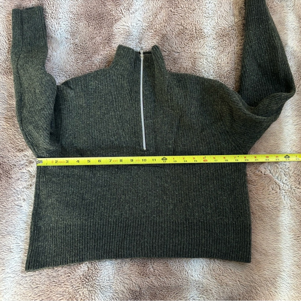 AYR 100% Merino Wool sweater M